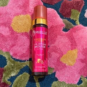 Mielle Pomegranate & Honey Curl Defining Mousse